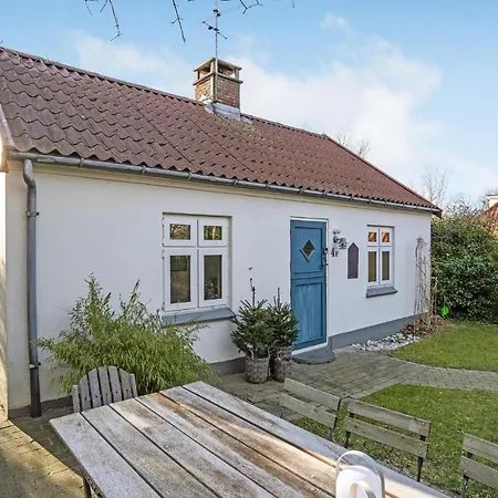 2 Bedroom Beautiful In *
